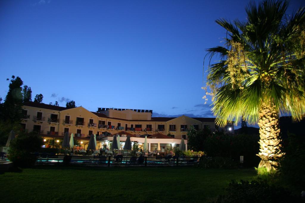 Karavados Beach Hotel Exterior foto