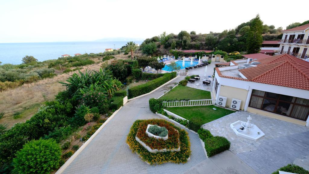 Karavados Beach Hotel Exterior foto