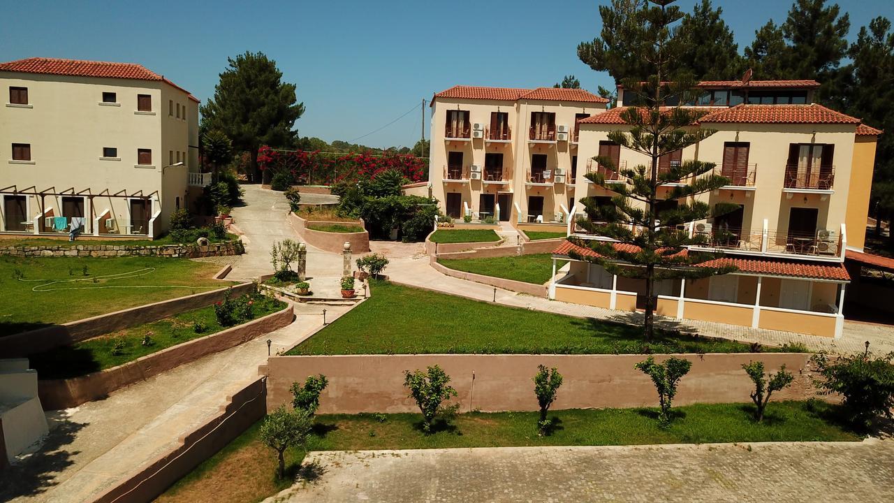 Karavados Beach Hotel Exterior foto